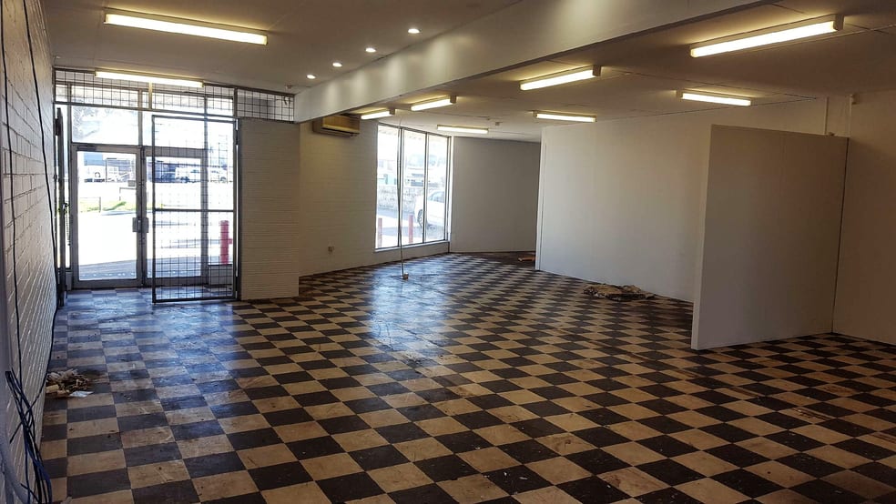 Click to view all images 152 Welshpool Road Welshpool WA 6106 - Image 3