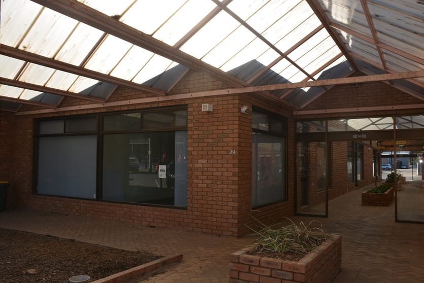 Click to view all images Unit 2/29 Station St Cobram VIC 3644 - Image 2