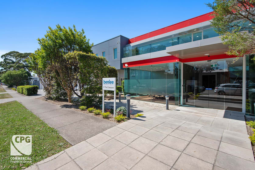 Click to view all images 21/6 The Crescent Kingsgrove NSW 2208 - Image 2