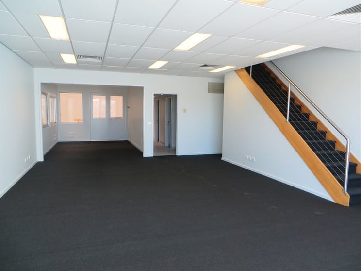 Click to view all images 2/72-76 Fenton Street Huntingdale VIC 3166 - Image 3