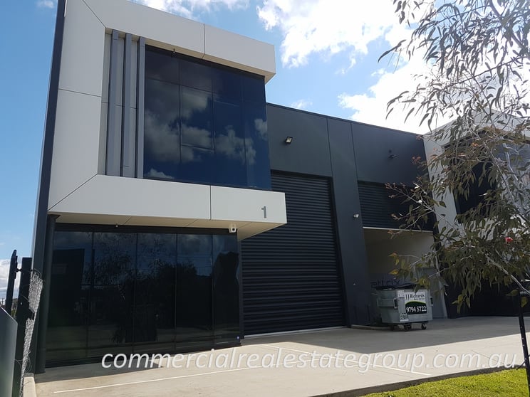 Click to view all images Bayswater VIC 3153 - Image 1