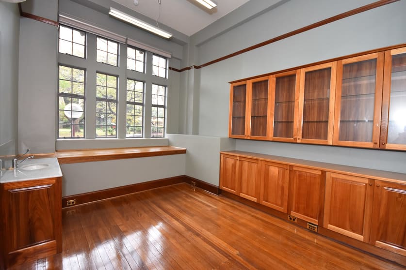 Click to view all images Suite 1, Ground Floor/135 Macquarie Street Sydney NSW 2000 - Image 1
