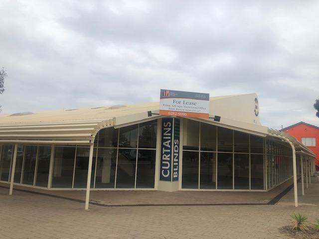 Click to view all images 4/Unit 4, 151 Newcastle Street Fyshwick ACT 2609 - Image 1