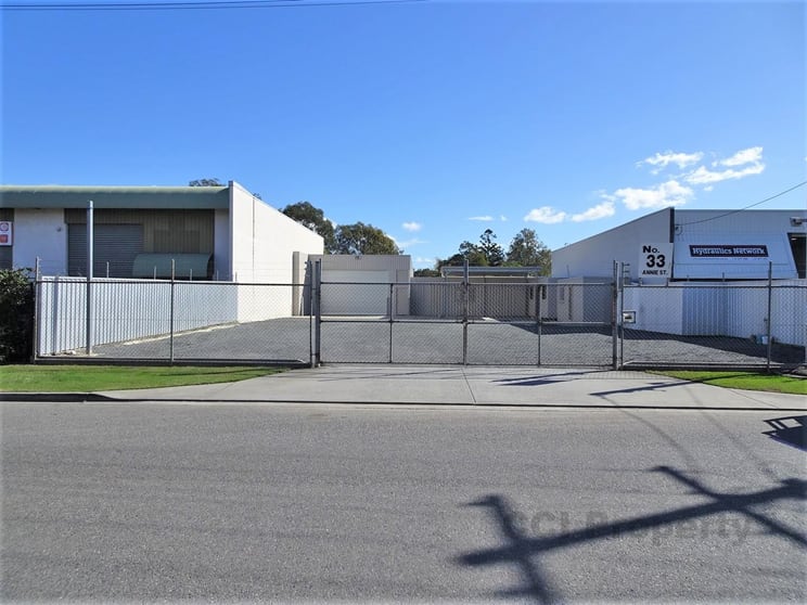Click to view all images 33 Annie Street Coopers Plains QLD 4108 - Image 1