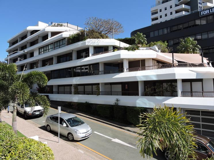 Click to view all images 12/66 Marine Parade Southport QLD 4215 - Image 1