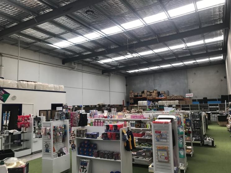 Click to view all images Unit 1/174-180 Old Geelong Road Hoppers Crossing VIC 3029 - Image 3