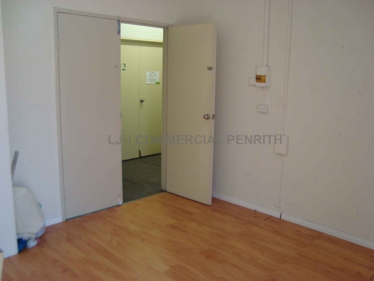 Click to view all images Penrith NSW 2750 - Image 2