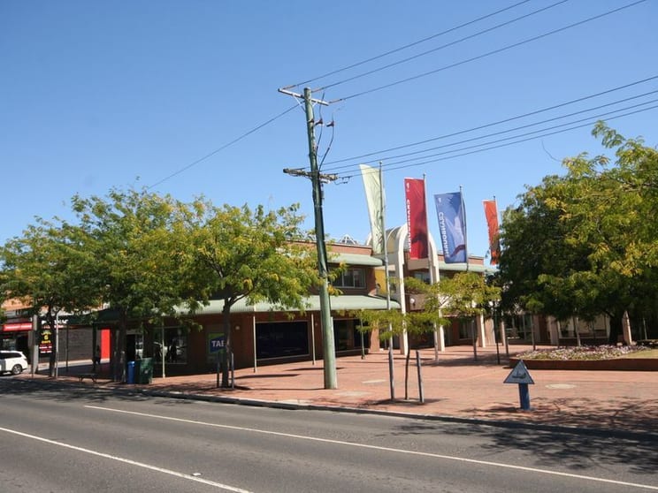 Click to view all images 1 -2/75-89 High Street Cranbourne VIC 3977 - Image 1