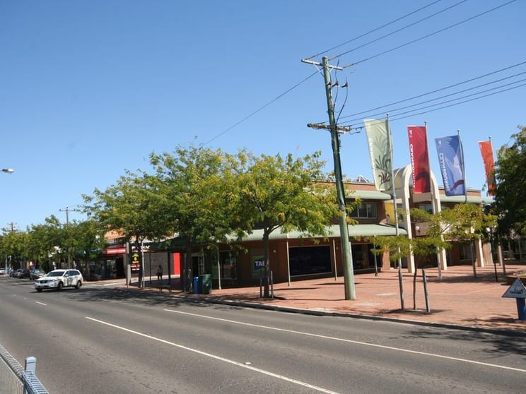 Click to view all images 1 -2/75-89 High Street Cranbourne VIC 3977 - Image 3