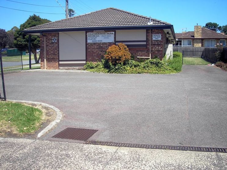 Click to view all images 10 Greaves Street Cranbourne VIC 3977 - Image 2