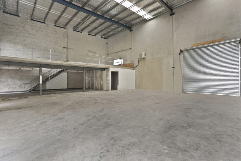 Click to view all images 8/23-25 Bluett Drive Smeaton Grange NSW 2567 - Image 3