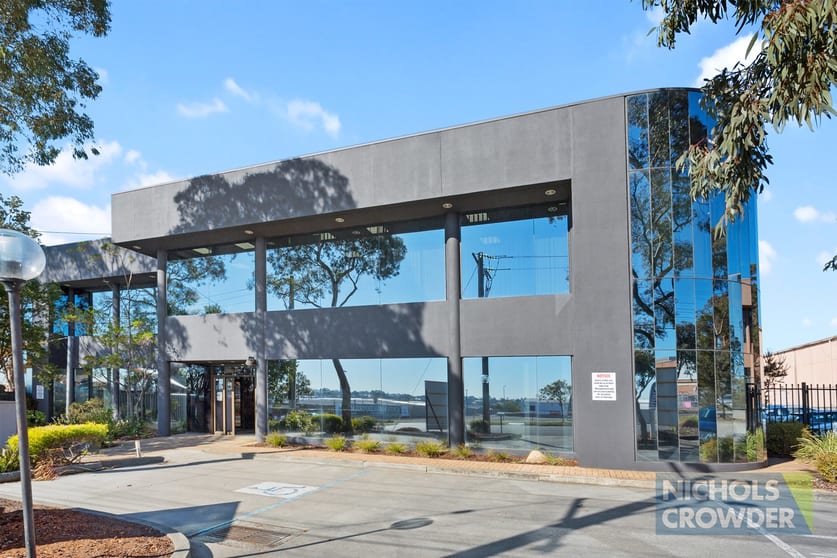Click to view all images 1/44 Cochranes Road Moorabbin VIC 3189 - Image 1