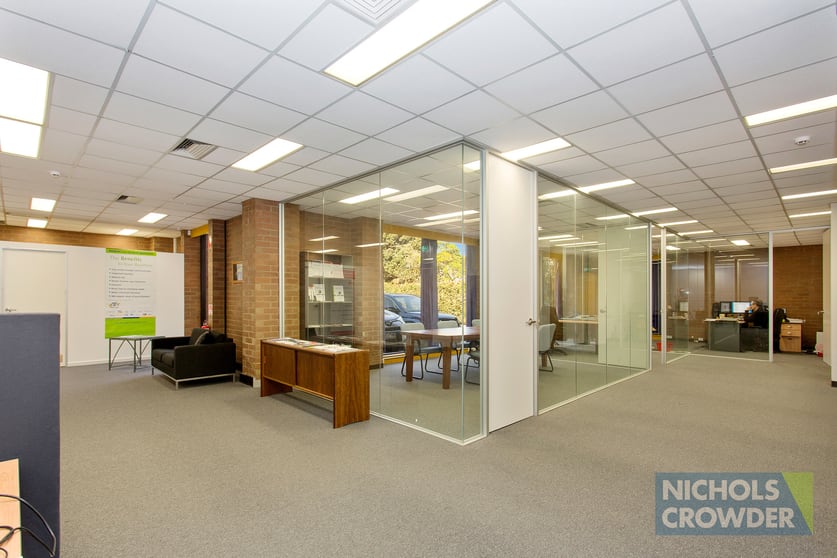 Click to view all images 2/300 Centre Road Bentleigh VIC 3204 - Image 3