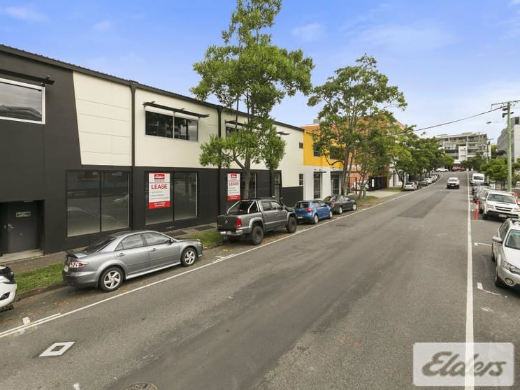 Click to view all images 27 Wyandra Street Newstead QLD 4006 - Image 2