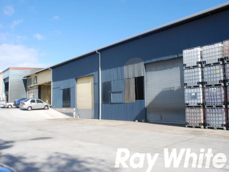 Click to view all images 25 Manton Street Morningside QLD 4170 - Image 1