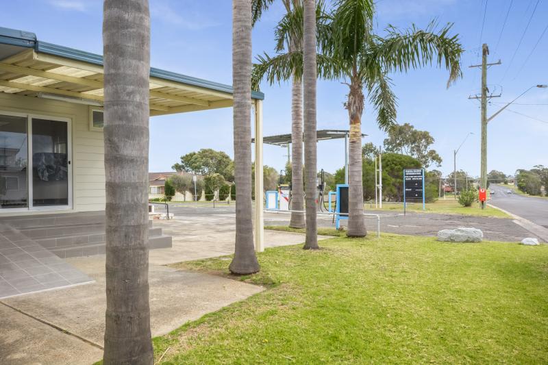 Click to view all images 1/77 The Lake Circuit Culburra Beach NSW 2540 - Image 2