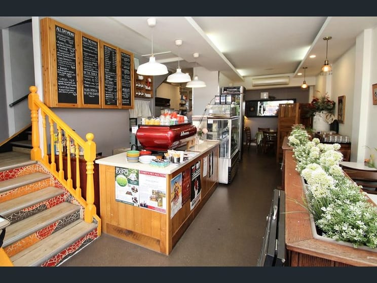 Click to view all images 444 Ruthven Street Toowoomba City QLD 4350 - Image 2