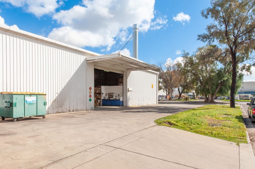 Click to view all images 10 Tikalara Street Regency Park SA 5010 - Image 2