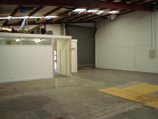 Click to view all images 27 Winterton Road Clayton VIC 3168 - Image 2