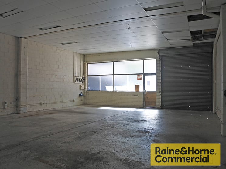 Click to view all images 447 St Pauls Terrace Fortitude Valley QLD 4006 - Image 3