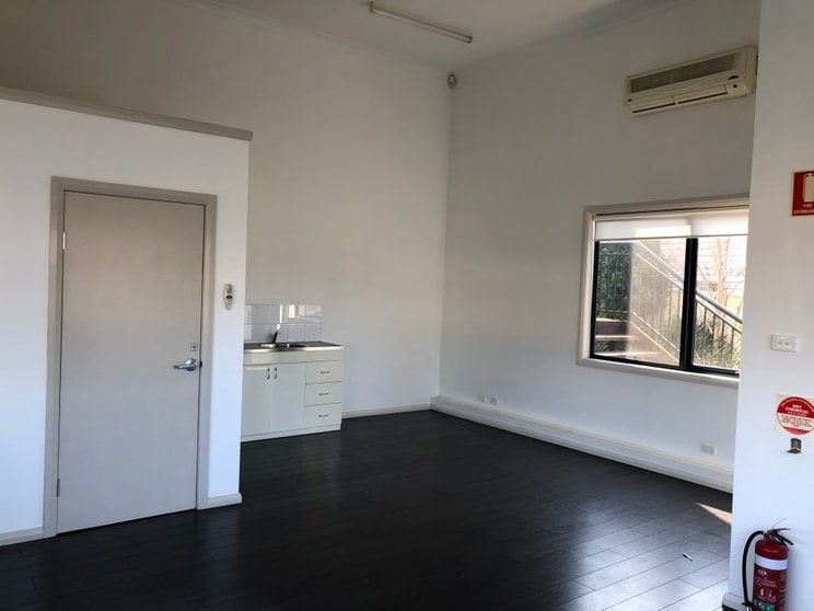 Click to view all images 1/86 Auburn Street Wollongong NSW 2500 - Image 3