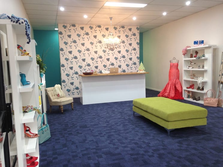 Click to view all images 4/22 Lake Street Warners Bay NSW 2282 - Image 1