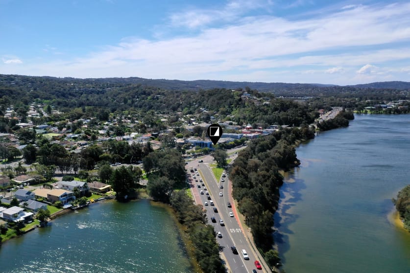 Click to view all images Pittwater Road Narrabeen NSW 2101 - Image 3