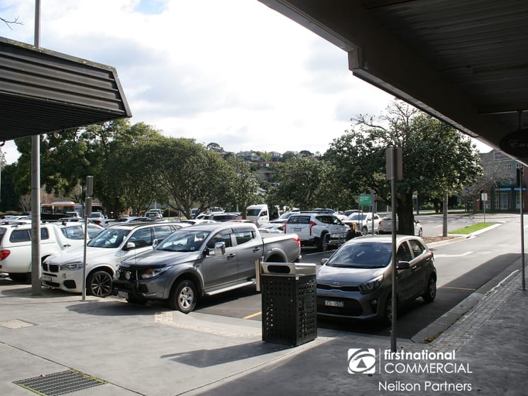 Click to view all images 5 Blackburne Square Berwick VIC 3806 - Image 3