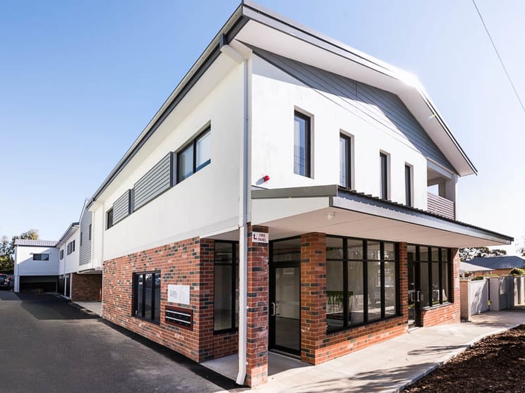 Click to view all images 6/67 Wray Avenue Fremantle WA 6160 - Image 2