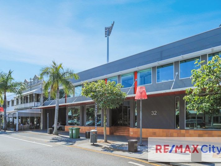 Click to view all images 32 Logan Road Woolloongabba QLD 4102 - Image 1