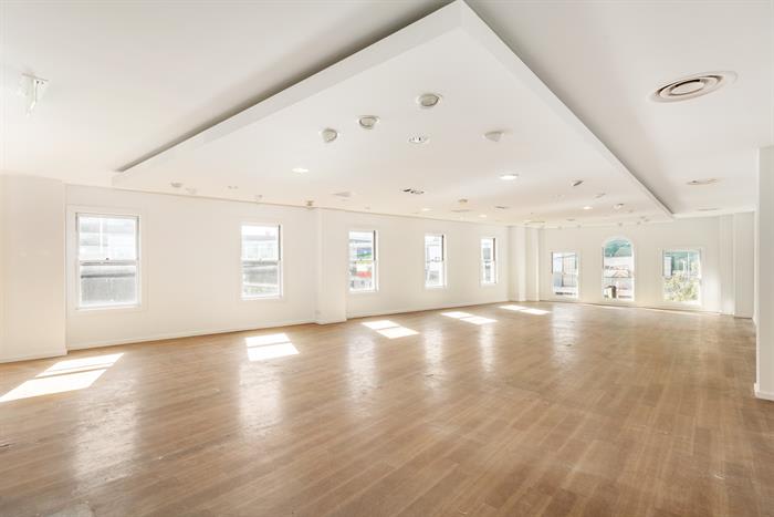 Click to view all images 527 Chapel Street South Yarra VIC 3141 - Image 2
