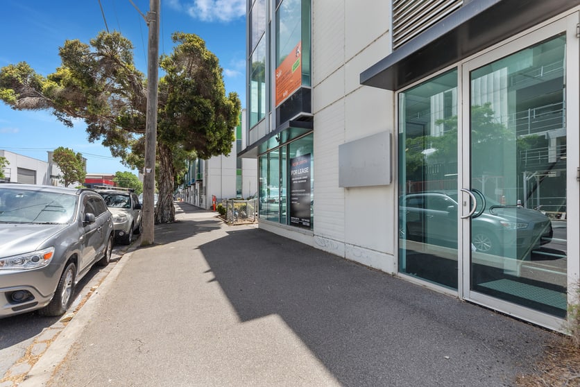 Click to view all images 77 Stubbs Street Kensington VIC 3031 - Image 1