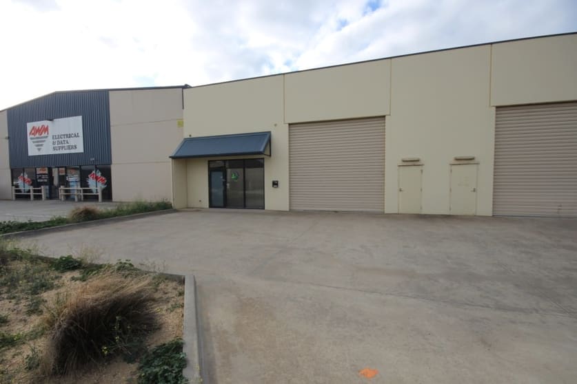 Click to view all images 2/107 Grove Road Grovedale VIC 3216 - Image 2