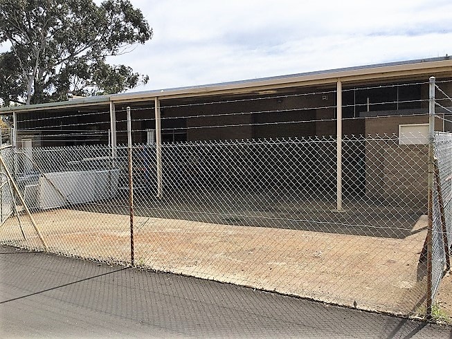 Click to view all images 14/2-14 Sheffield Way Welshpool WA 6106 - Image 2