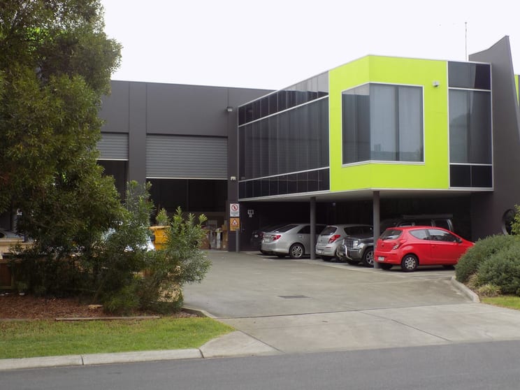 Click to view all images 1B Capital Court Braeside VIC 3195 - Image 2