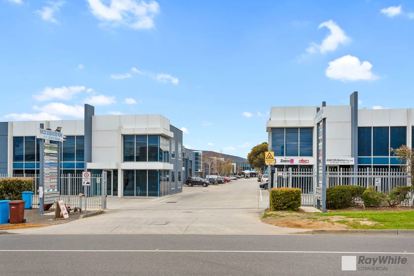 Click to view all images 111 Lewis Road Knoxfield VIC 3180 - Image 3