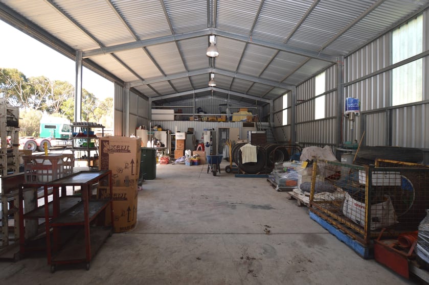 Click to view all images Unit 2/8 Waye Court Willunga SA 5172 - Image 2