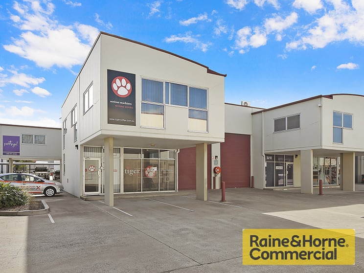 Click to view all images 9/43 Links Avenue Eagle Farm QLD 4009 - Image 1