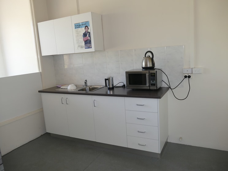 Click to view all images Suite 4/1st Flr 336 Glen Huntly Road Elsternwick VIC 3185 - Image 3