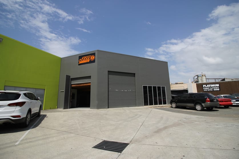 Click to view all images 2/23 Traders Way Currumbin Waters QLD 4223 - Image 1