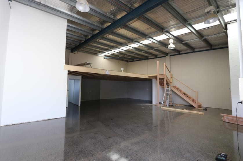 Click to view all images 5/7 Stevenson Court Burleigh Heads QLD 4220 - Image 2