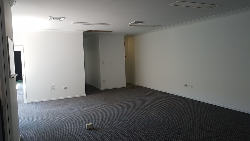 Click to view all images Mermaid Beach QLD 4218 - Image 3