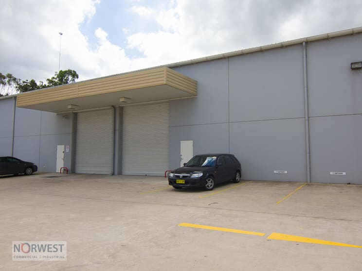 Click to view all images 2/322 Annangrove Road Rouse Hill NSW 2155 - Image 1