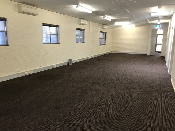 Click to view all images 99 Peter Street Wagga Wagga NSW 2650 - Image 3