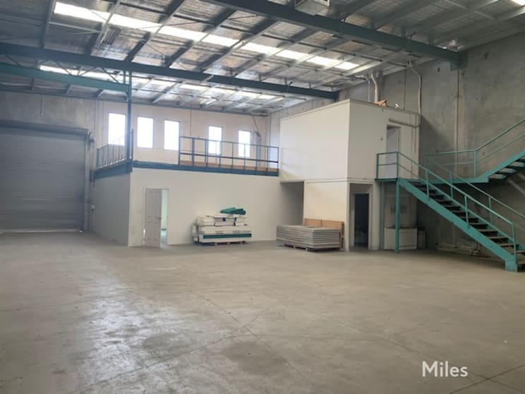 Click to view all images 12 Percy Street Heidelberg West VIC 3081 - Image 2
