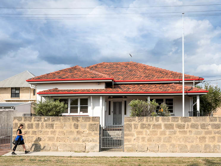 Click to view all images 96 Marine Terrace Fremantle WA 6160 - Image 1