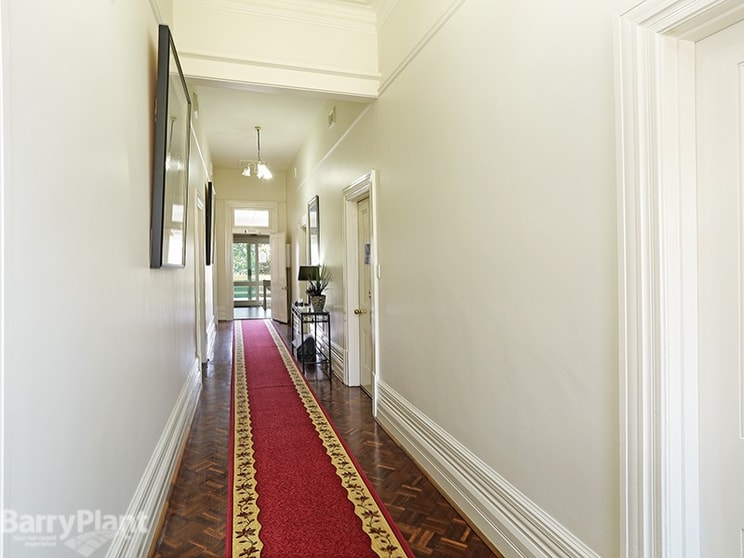Click to view all images 4/2A Aberdeen Street Geelong VIC 3220 - Image 2