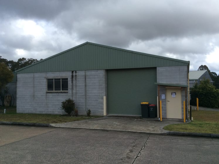 Click to view all images Unit 2/ 31 NORFOLK AVENUE South Nowra NSW 2541 - Image 1