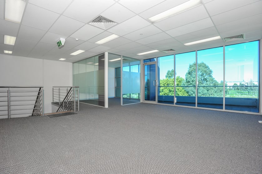 Click to view all images 8/10 Lakewood Boulevard Carrum Downs VIC 3201 - Image 3
