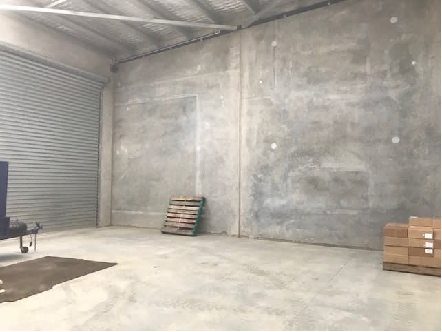 Click to view all images 8/17 Old Dairy Close Moss Vale NSW 2577 - Image 2